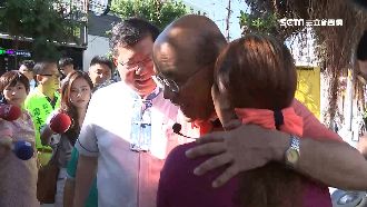 北北桃母雞陪蘇掃街　鄭：侯不懂市政