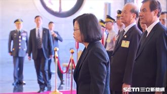 蔡英文抿嘴變吐口水　府：惡意抹黑