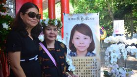 護理師消防員入忠烈祠　兩人經歷生死巧緣