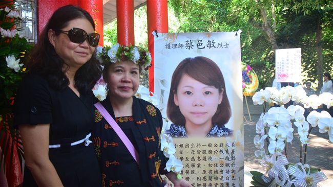 護理師消防員入忠烈祠　兩人意外巧遇