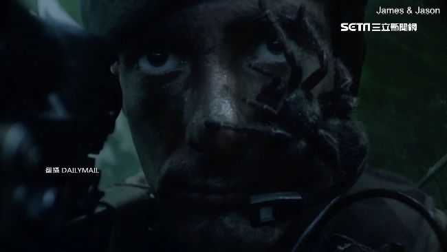 蜘蛛上身面不改色！英募兵就要這種人