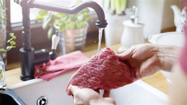 冷凍庫拿出來的肉　煮之前須要洗過嗎