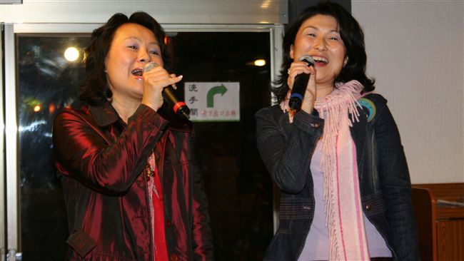 鄺麗貞登記　地方：「抗議式」參選！