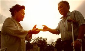 林阿罕阿嬤，煮便當送街友(高雄市街友關懷協會提供)