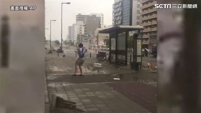 燕子颱風撲日　台旅客：狂到以為地震