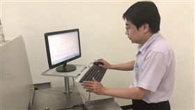 棄科技業高薪　哈洛客咖啡搶商機