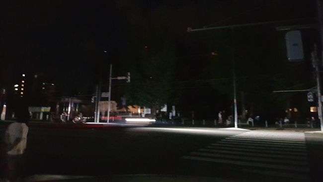 北海道大地震　瞬間停電民眾摸黑逃