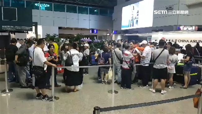 地震滯留機場　旅行社：妥善安排食宿