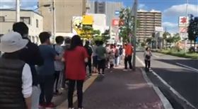 札幌,地震,糧食,超市,排隊（圖／翻攝自臉書台灣女孩的北海道生活
）