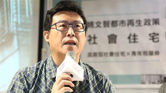 姚文智批柯P：言語只有髒話和謊話！