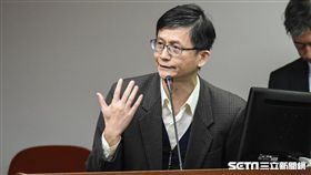 環保署副署長詹順貴前往衛環委員會備詢。 圖／記者林敬旻攝