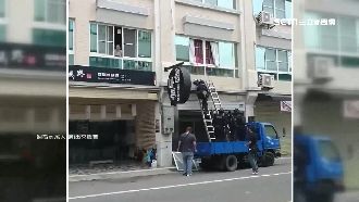 目擊特勤攻堅　勇伯現場拍攝沒在怕！