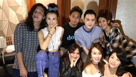 星光二班合體！10年後一起飆唱　前奏一下…梁文音：我要哭了
臉書