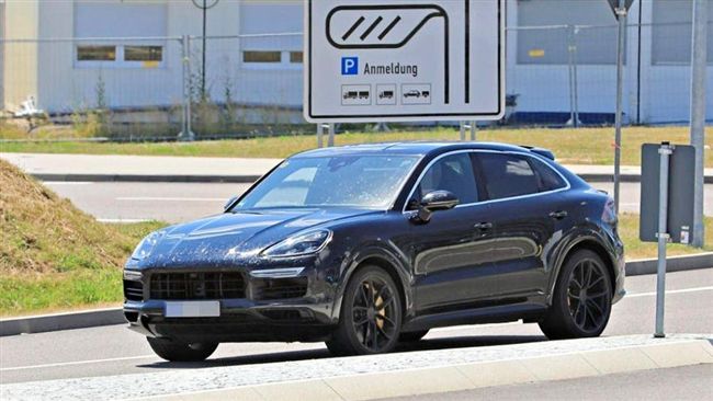 Cayenne斜背車現蹤　明年登場