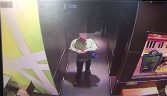 變態裸男躲麥當勞女廁　女童驚逃嚇哭