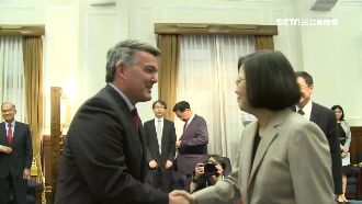 台重要盟友！美召回三國大使反制中