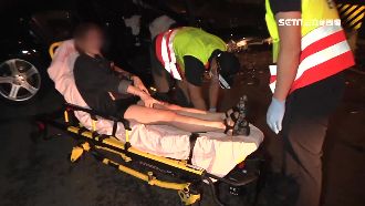 男酒駕丟20萬支票嗆警　女友急搶回