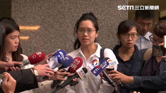 陳以真忍淚：楊偉中回家了，謝謝大家