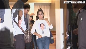 楊偉中遺照滿笑容…陳以真悲痛成對比