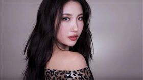 韓國知名的美妝YouTuber「Risabae」。(翻攝YouTube)
