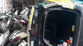 新北,三重,菜寮,車禍,計程車（圖／翻攝畫面）