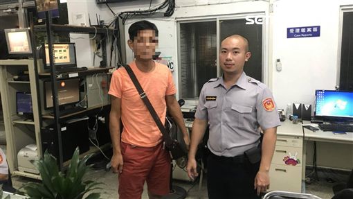 陳男欲購買2萬元遊戲點數被警員及時勸退（翻攝畫面）