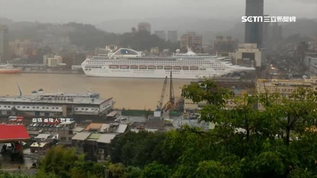 視覺角度差！基隆港郵輪如開在馬路