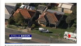 16:9
澳洲5婦孺遭兇狠殺害　1男子自首遭拘押
圖／翻攝自The West Australian
https://thewest.com.au/news/perth/bedford-deaths-wa-police-investigate-death-of-children-women-ng-b88955062z