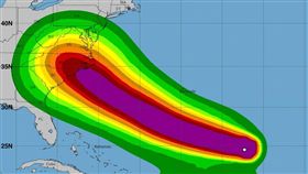 佛羅倫斯進逼美東 恐增強成極度危險颶風
圖／翻攝自National Hurricane Center官網