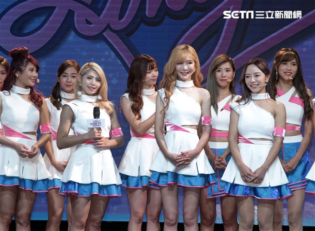 「LamiGirls」2018全新單曲 Love Me More 新歌發表。（記者邱榮吉/攝影）