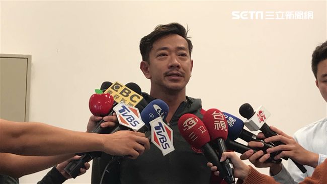 江俊翰稱友無償供毒　爆天團是未爆彈