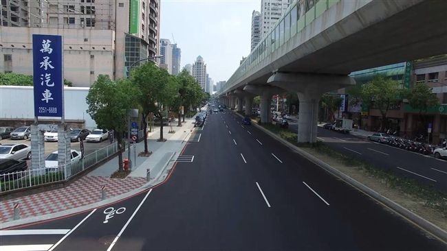 中市打造超吸水柏油路　避免暴雨淹水