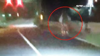 男童騎單車尋母迷路　遇暖警護送回家