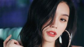 16:9
奚夢瑤 維密天使
圖／翻攝自奚夢瑤微博