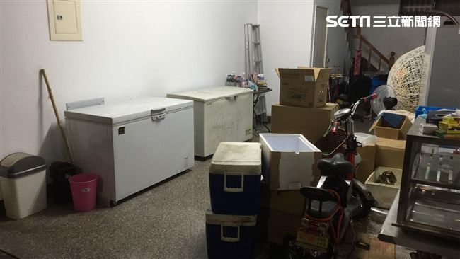 兒子狠砍3刀弒父　還原冰櫃藏屍經過