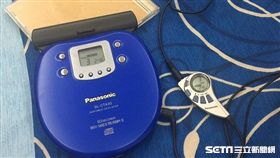 CD隨身聽。
