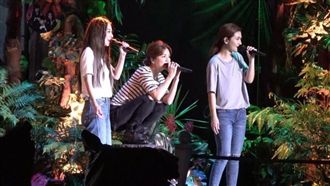 彩排畫面曝光！SHE音樂會遭他亂入