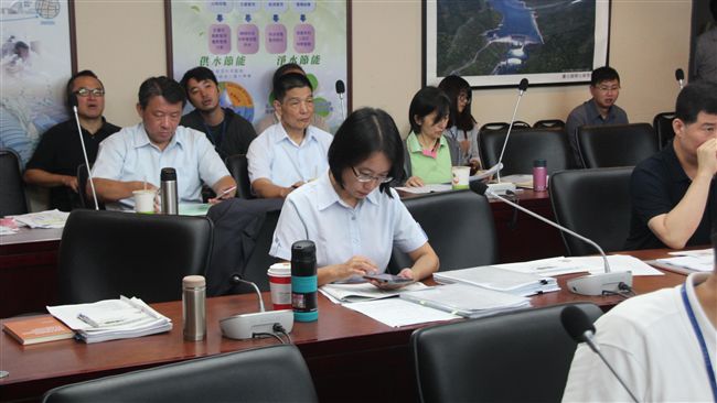 鍾小平要吳音寧先道歉　挨批模糊焦點