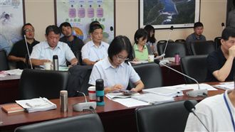 鍾小平要吳音寧先道歉　挨批模糊焦點