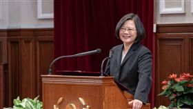 蔡英文總統11日上午接見國際獅子會台灣總會MD300各區總監及領導獅友。（圖／總統府提供）