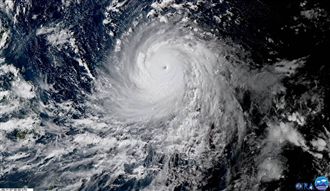 強颱山竹路徑南修！「它」救了台灣？