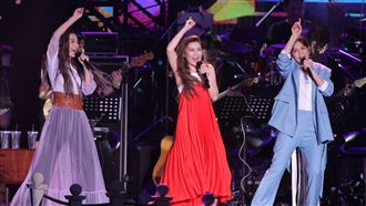 粉絲這樣唱生日歌！SHE：告別式？