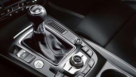 Audi開始取消手排變速箱。（圖／翻攝Audi網站）