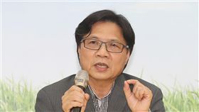 台大校長遴選案　葉俊榮：應實質開會釐清疑慮教育部長葉俊榮（圖）12日在記者會中針對台灣大學校長遴選爭議表示，台大遴選委員會會應以實質開會方式釐清疑慮，且開會前需先議決遴委蔡明興是否需迴避或解除職務。中央社記者吳翊寧攝  107年9月12日