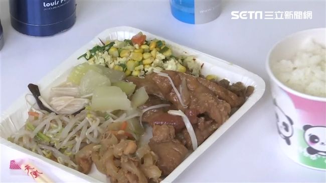 海線佛心便當　1主菜＋7配菜50元