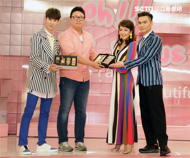 路嘉怡、KEVI老師、夏和熙、韓製作方代表閔導「拜託了女神」首播記者會。（記者邱榮吉/攝影）