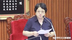 議長吳碧珠退休柯文哲獻花 盧冠妃攝