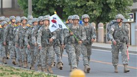 ▲12名大學畢業生為逃兵役狂吃胖。（圖／攝影者USAG- Humphreys, flickr CC License）