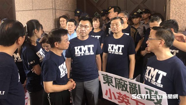藍委翻牆突襲政院　發言人：破壞互信