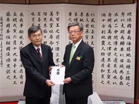 駐大阪辦事處長蘇啓誠　圖／翻攝自蘇啓誠臉書